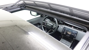 Vehicle image LAND ROVER Range Rover Evoque 1.5 T 270e Dynamic SE