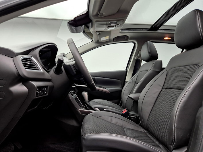 Vehicle image SUZUKI S-CROSS