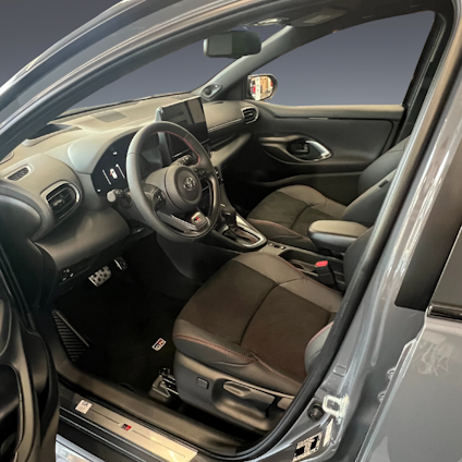 Vehicle image 5 Vehicle image 5