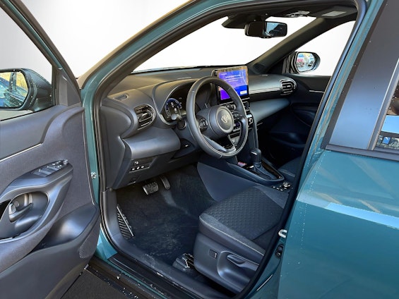 Vehicle image 6 Vehicle image 6