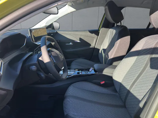 Peugeot 208 1.2 Hybrid Allure Premium