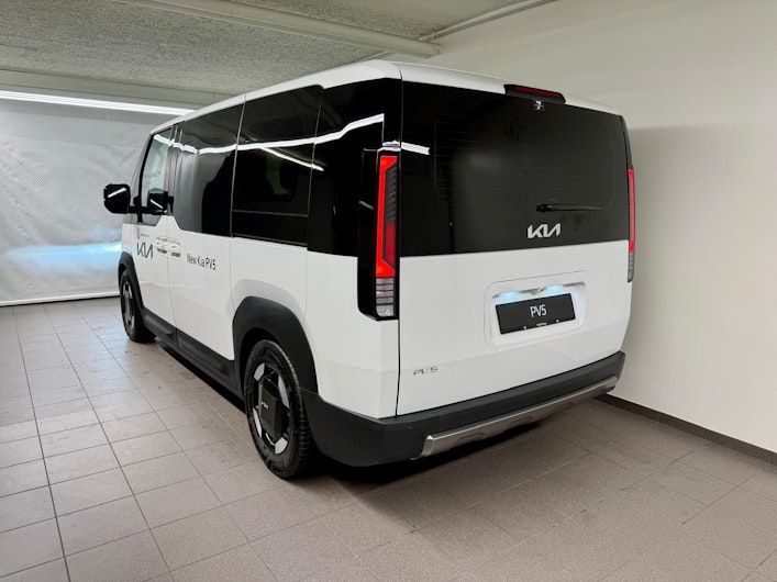 Vehicle image KIA PV5