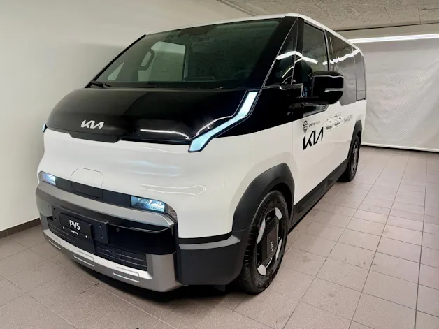 Kia PV5 Passenger 71.2 kWh Plus