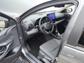 Vehicle image TOYOTA Yaris 1.5 VVT-i HSD Trend