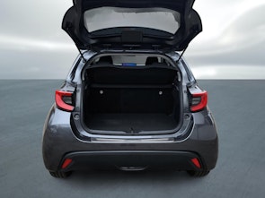 Vehicle image TOYOTA Yaris 1.5 VVT-i HSD Trend