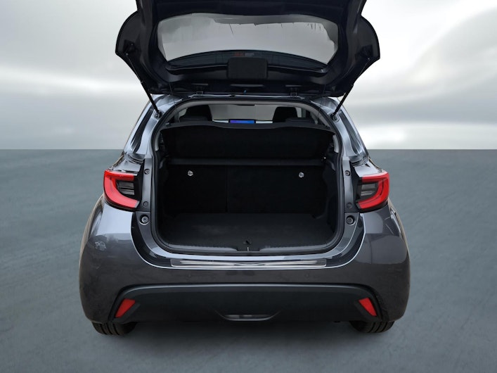 Vehicle image TOYOTA YARIS