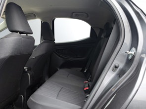 Vehicle image TOYOTA Yaris 1.5 VVT-i HSD Trend