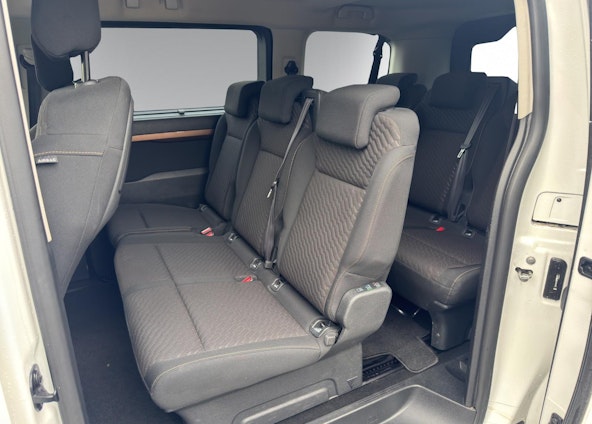 Vehicle image 11 Vehicle image 11