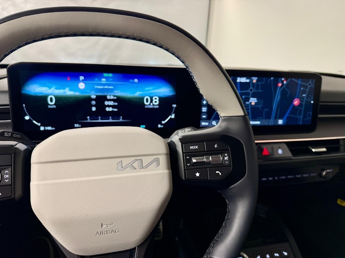 Vehicle image KIA STONIC