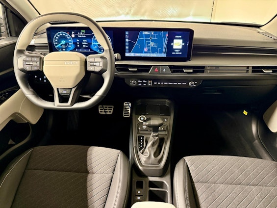 Vehicle image 15 Vehicle image 15