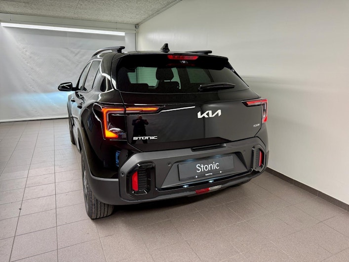 Vehicle image KIA STONIC