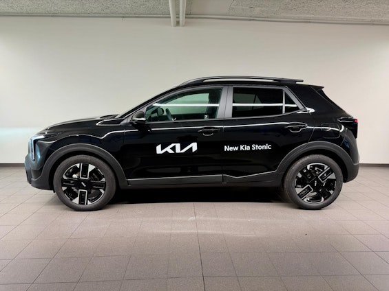 Vehicle image 3 Vehicle image 3