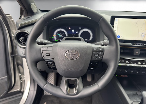 Vehicle image 9 Vehicle image 9