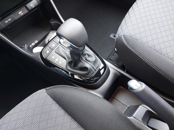 Vehicle image 19 Vehicle image 19