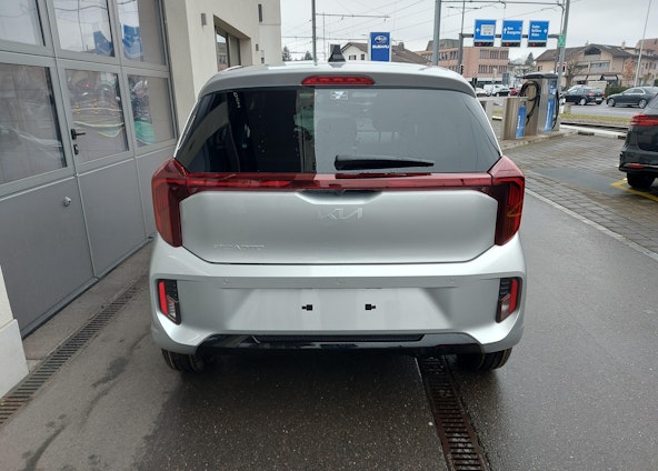 Vehicle image 9 Vehicle image 9