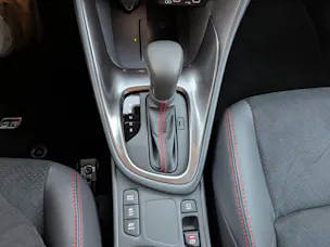 Toyota Yaris 1.5 VVT-i HSD GR Sport