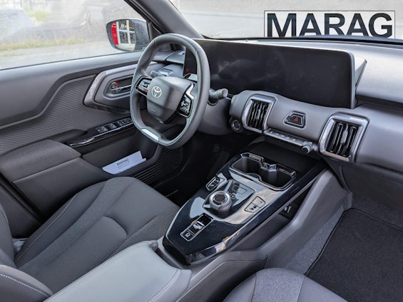 Vehicle image 6 Vehicle image 6