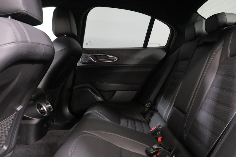 Vehicle image ALFA ROMEO Giulia