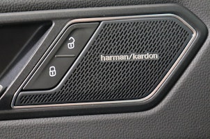 Vehicle image VW Tiguan 2.0 TSI R-Line DSG