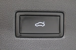 Vehicle image VW Tiguan 2.0 TSI R-Line DSG