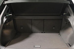 Vehicle image VW Tiguan 2.0 TSI R-Line DSG