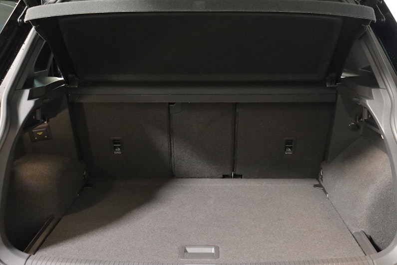 Vehicle image VW TIGUAN