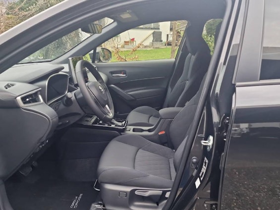 Vehicle image 4 Vehicle image 4