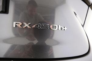 Vehicle image LEXUS RX 450h+ F-Line