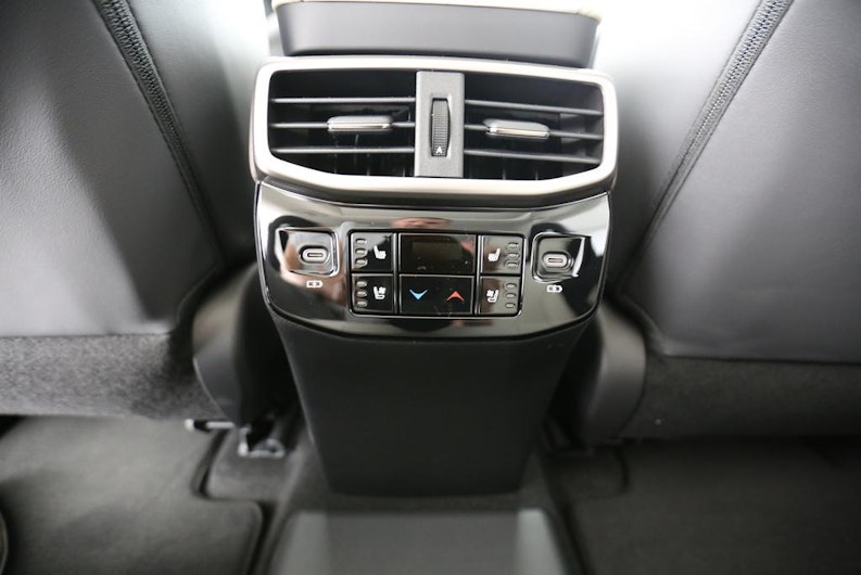 Vehicle image LEXUS RX