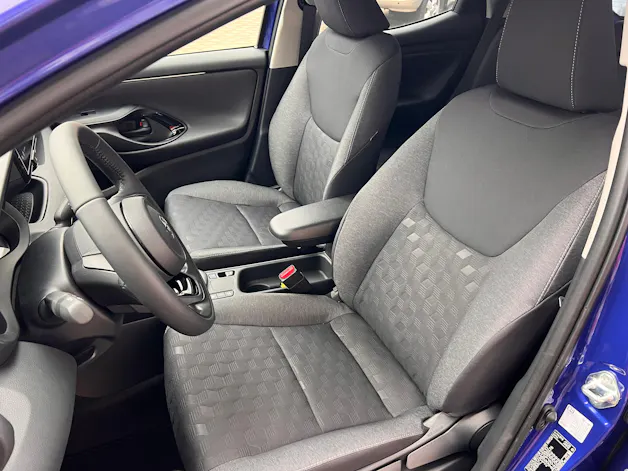 Toyota Yaris 1.5 VVT-i HSD Trend