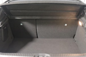 Vehicle image RENAULT Clio 1.6 E-Tech R.S. Line