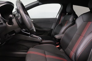 Vehicle image RENAULT Clio 1.6 E-Tech R.S. Line