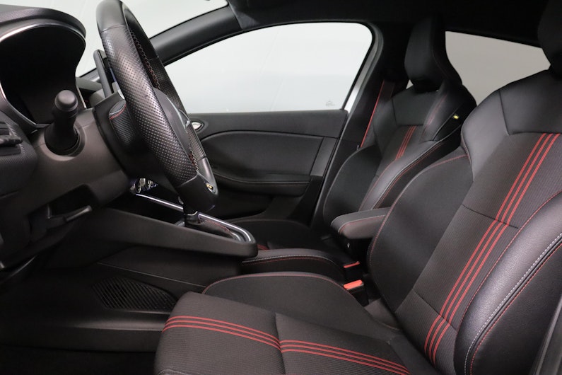 Vehicle image RENAULT CLIO