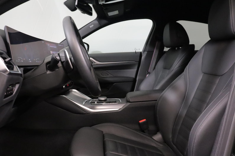 Vehicle image BMW 4 SERIES