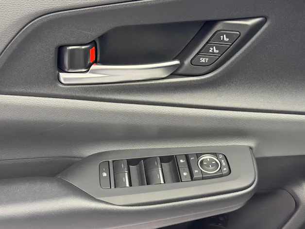 Toyota Prius 2.0 Plug-In-Hybrid Premium