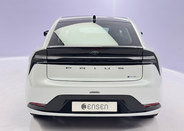 Vehicle image 3 Vehicle image 3