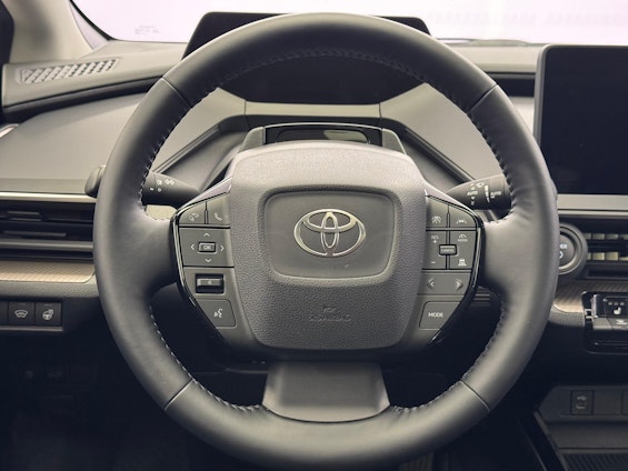 Vehicle image 12 Vehicle image 12