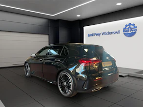 https://vehicle.imgix.net/4119743/ae0aa933-91d9-4018-b842-4a977b01856e.jpg
