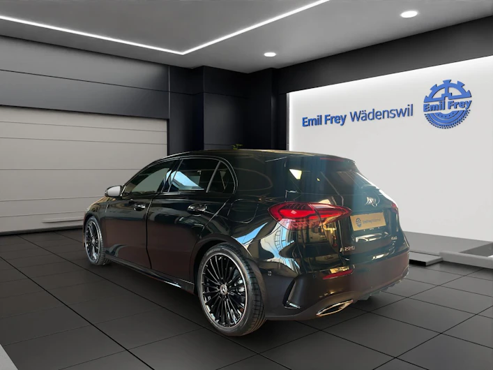 Fahrzeugbild MERCEDES-BENZ A 220