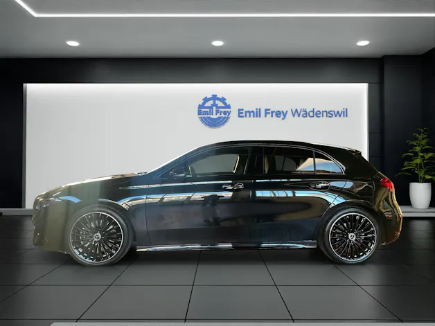 Mercedes-Benz A 220 4MATIC AMG Line