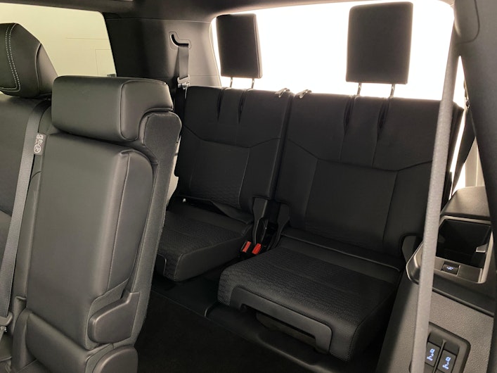 Vehicle image TOYOTA LANDCRUISER