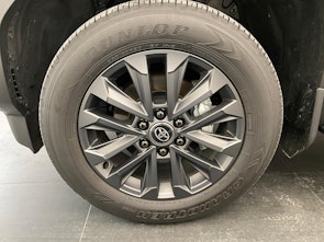 Vehicle image TOYOTA Land Cruiser 2.8 D Invincible