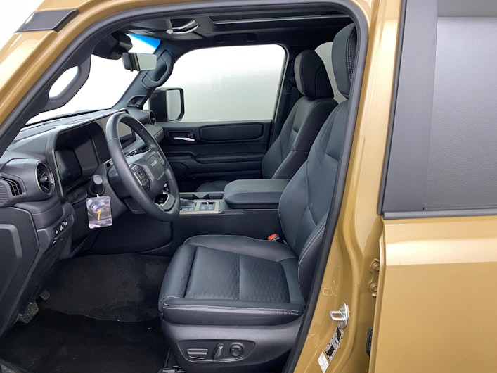 Vehicle image TOYOTA LANDCRUISER