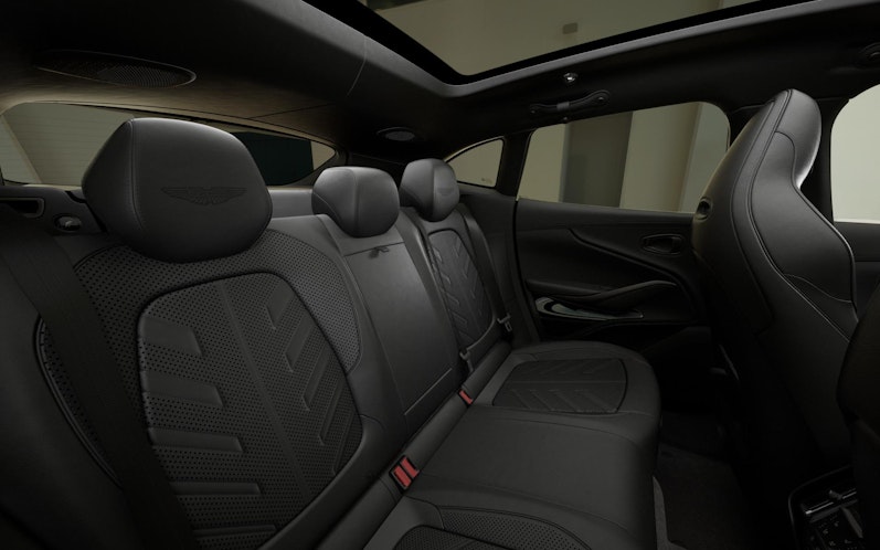 Vehicle image ASTON MARTIN DBX