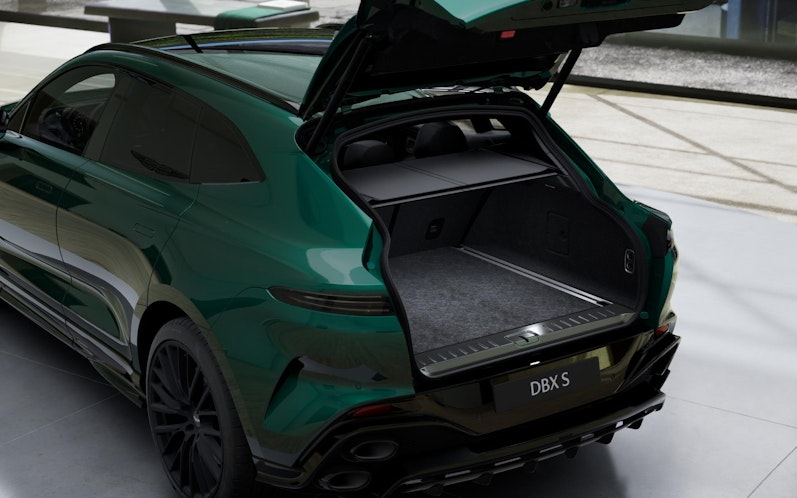 Vehicle image ASTON MARTIN DBX