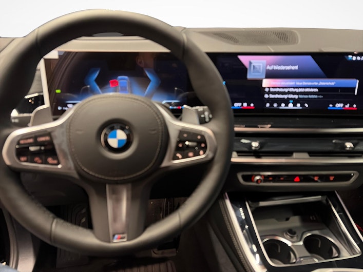 Vehicle image BMW X5