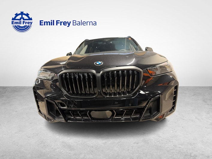 Vehicle image BMW X5