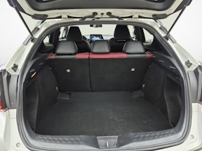 Vehicle image TOYOTA C-HR 1.8 VVTi HSD Premium / ab 3,99% Leasing bei Abschluss einer Protect Autoversicherung