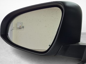 Vehicle image TOYOTA C-HR 1.8 VVTi HSD Premium / ab 3,99% Leasing bei Abschluss einer Protect Autoversicherung