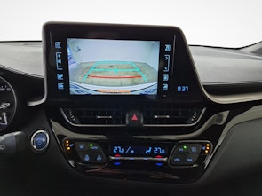 Vehicle image TOYOTA C-HR 1.8 VVTi HSD Premium / ab 3,99% Leasing bei Abschluss einer Protect Autoversicherung